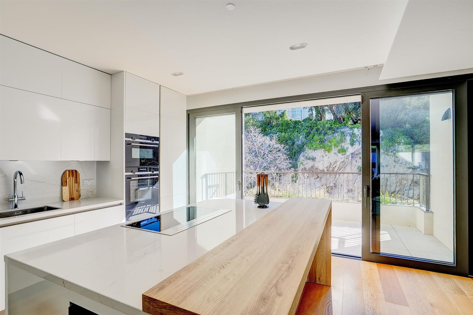 Image of House - 4 Bedrooms - 2 Bathrooms for Sale in North Gorge-Gibraltar, Image 7